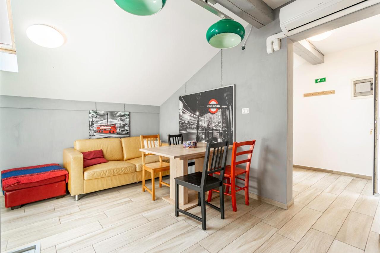 Hangar Apartments Изола Экстерьер фото